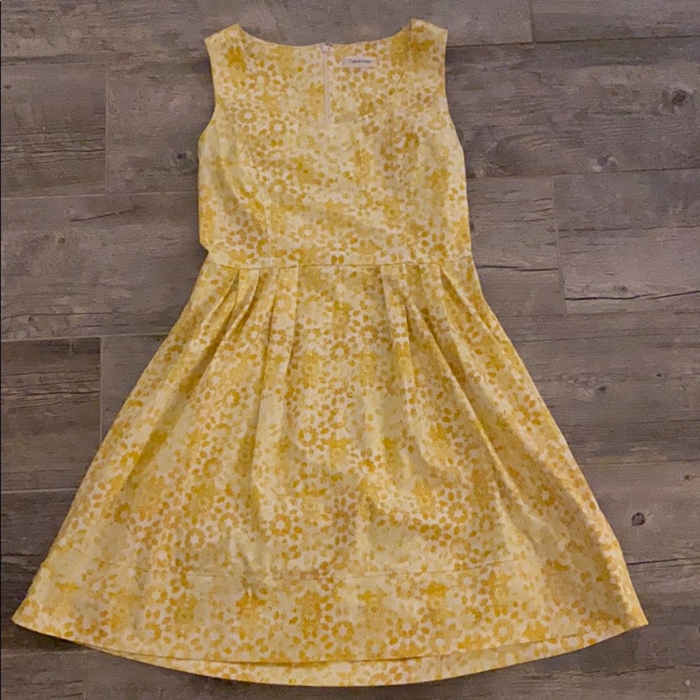 Super cute dress!